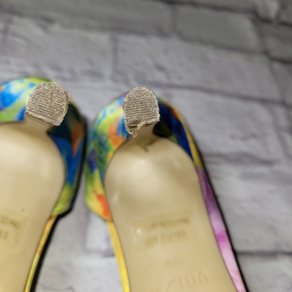 Unisa Multi Color Fabric Peep Toe Heels - Picture 7 of 9